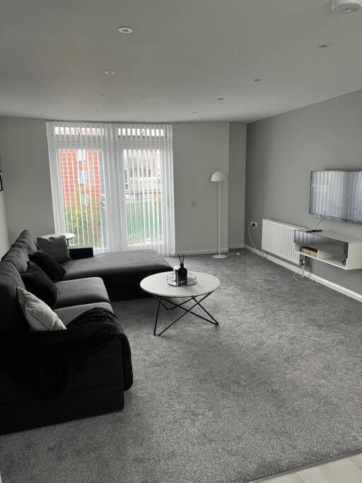 Apartament Spacious 1 Bedroom Unit In West Londra